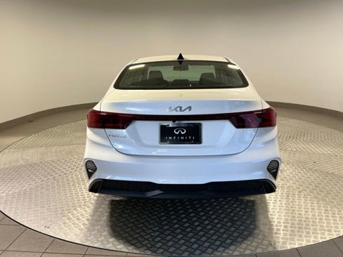 Used 2022 Kia Forte LXS w/ LXS Technology Package image 4