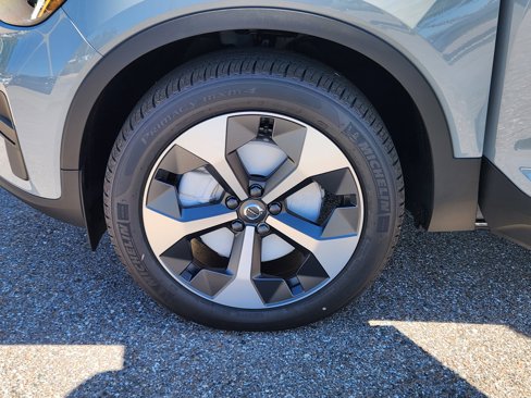 New 2025 Volvo XC40 B5 Core w/ Protection Package Premier image 36