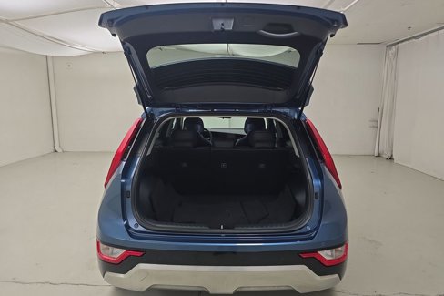 Used 2024 Kia Niro EX Touring image 30
