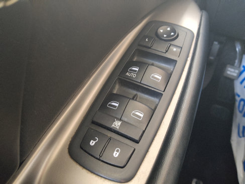 Used 2018 Dodge Journey Crossroad image 27