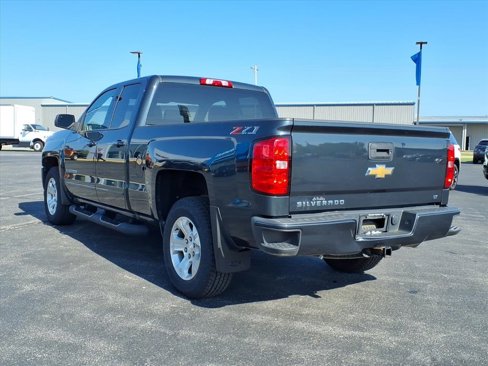 Used 2018 Chevrolet Silverado 1500 LT w/ All Star Edition image 27