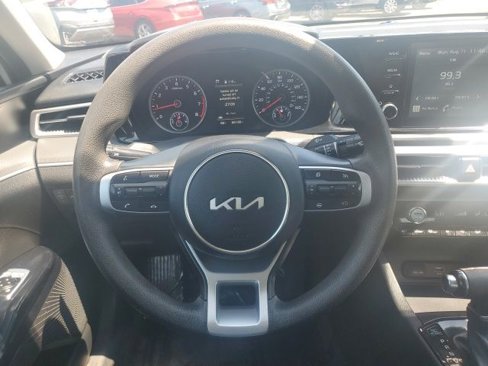Used 2023 Kia K5 LXS image 15