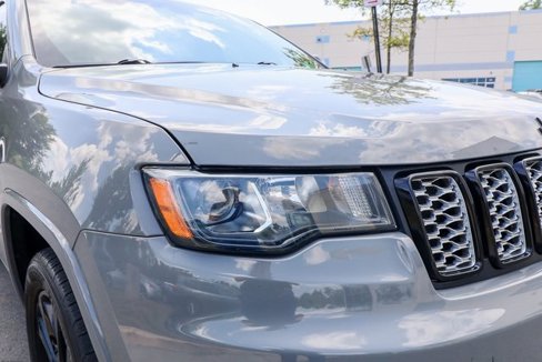 Used 2019 Jeep Grand Cherokee Altitude image 17