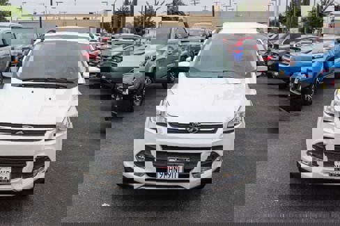 Used 2014 Ford Escape SE w/ Equipment Group 201A image 2