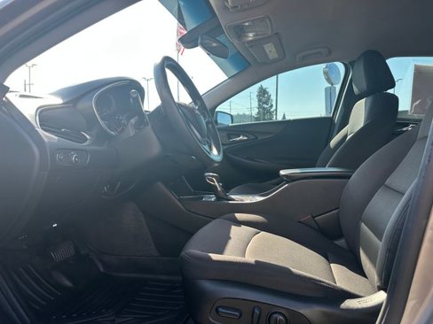 Used 2022 Chevrolet Malibu LT image 9