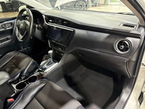 Used 2019 Toyota Corolla SE w/ SE Premium Package image 26
