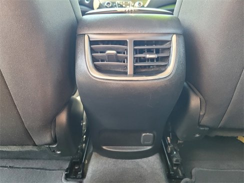 Used 2023 Chevrolet Malibu LT image 17