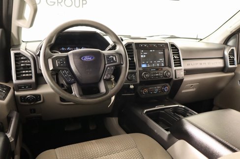 Used 2019 Ford F350 XLT w/ XLT Premium Package image 2