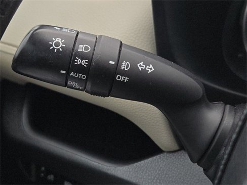 Used 2021 Toyota RAV4 XLE image 30