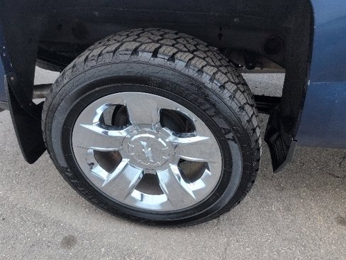 Used 2018 Chevrolet Silverado 1500 LT w/ LT Eassist Package image 10