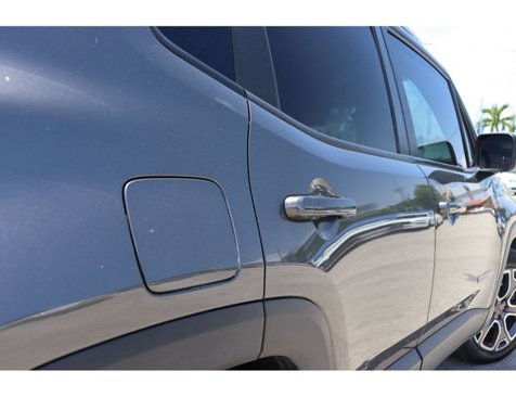 Used 2017 Jeep Renegade Limited image 24