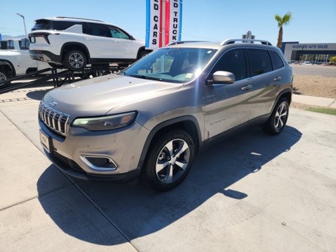 Used 2019 Jeep Cherokee Limited w/ Luxury Group image 8