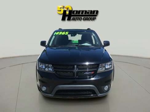 Used 2019 Dodge Journey SE w/ Blacktop Package image 8