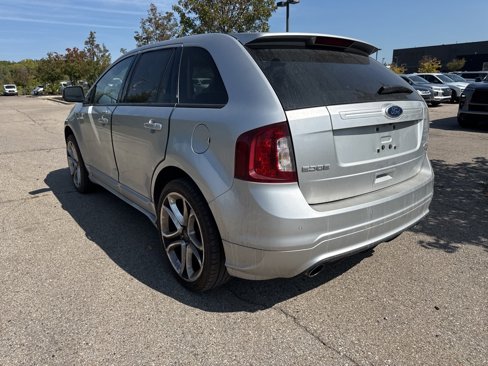 Used 2011 Ford Edge Sport w/ Driver Entry Pkg image 7