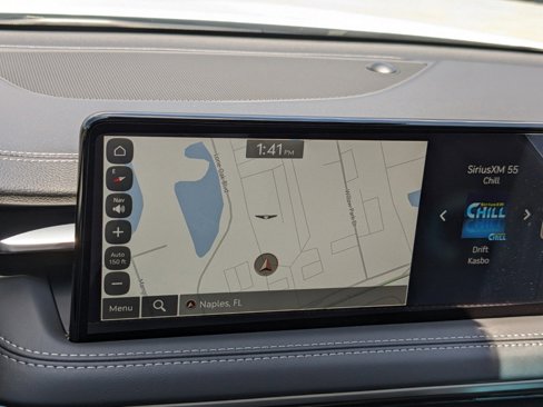 Certified 2025 Genesis G70 2.5T image 22