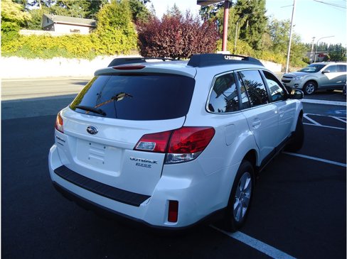 Used 2010 Subaru Outback 2.5i Premium image 6