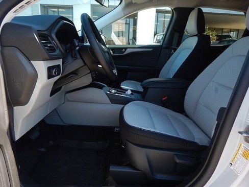 New 2025 Ford Escape Active w/ Cold Weather Package image 4