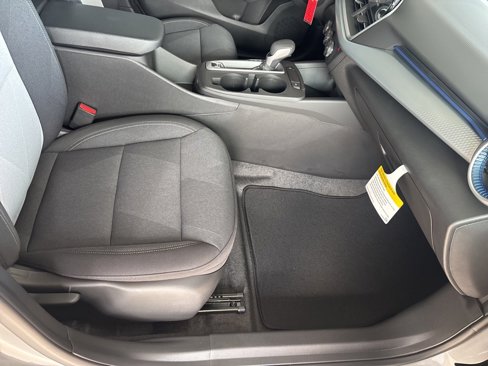 New 2025 Chevrolet Trax LS w/ LS Convenience Package image 31