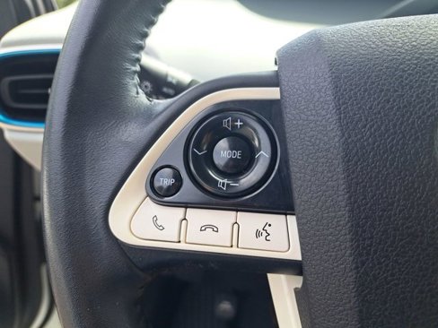 Used 2018 Toyota Prius Four image 28