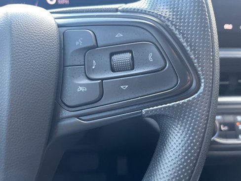 Used 2024 Buick Envista Preferred image 40