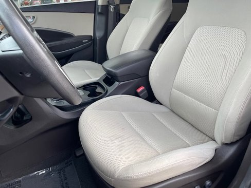 Used 2016 Hyundai Santa Fe SE image 10