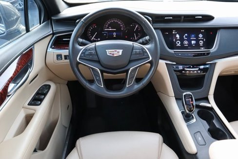 Used 2018 Cadillac XT5 Luxury image 4