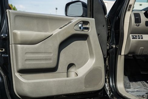 Used 2019 Nissan Frontier SV image 32