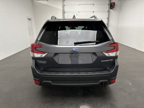 Used 2021 Subaru Forester Limited w/ Popular Package #3 image 8
