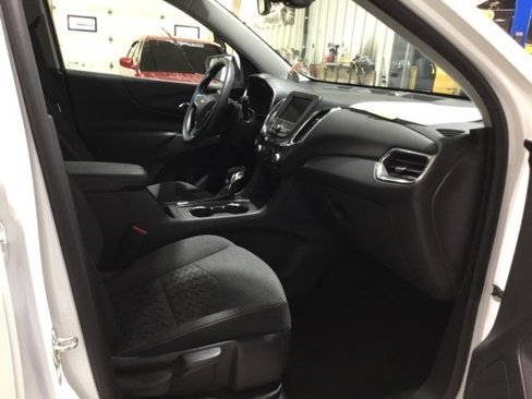 Used 2023 Chevrolet Equinox LT image 55