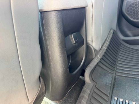 Used 2015 GMC Canyon SL image 32