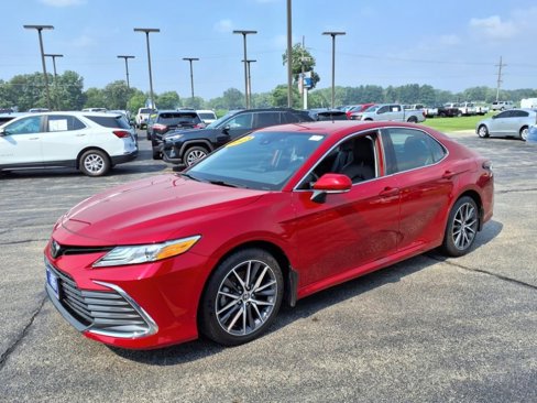 Used 2023 Toyota Camry XLE image 7