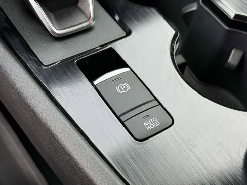 Used 2022 Nissan Rogue SV image 15