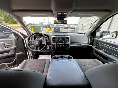 Used 2015 RAM 1500 SLT image 35