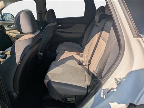 Used 2019 Hyundai Santa Fe SEL image 17