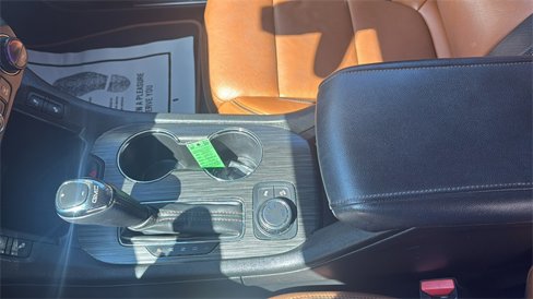 Used 2019 GMC Acadia SLT image 22