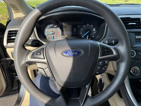 Used 2014 Ford Fusion SE image 23