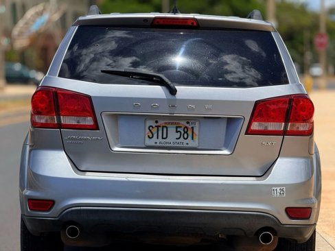 Used 2016 Dodge Journey SXT image 4
