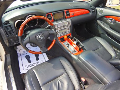 Used 2006 Lexus SC 430 Convertible image 2