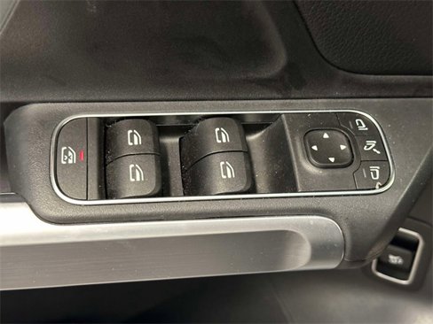 Used 2023 Mercedes-Benz GLB 250 4MATIC image 18