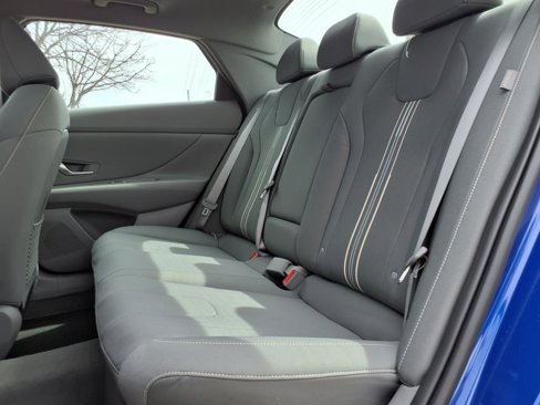 Certified 2025 Hyundai Elantra SEL w/ Cargo Package image 13