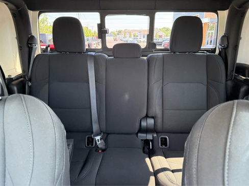 Certified 2022 Jeep Gladiator Sport image 26