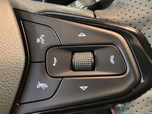 New 2025 Chevrolet TrailBlazer RS w/ Convenience Package image 16