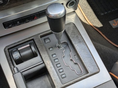 Used 2011 Jeep Liberty 70th Anniversary image 12
