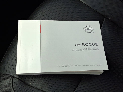 Used 2019 Nissan Rogue SL image 25