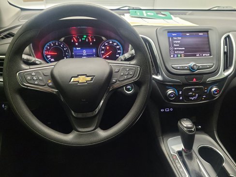 Used 2020 Chevrolet Equinox LT image 22