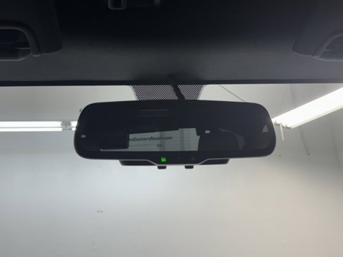 Used 2018 Jeep Wrangler Unlimited Sahara image 24