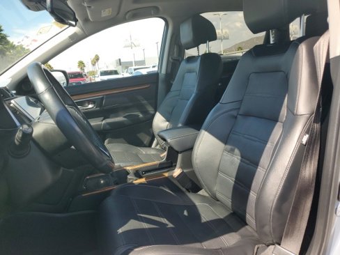 Used 2020 Honda CR-V Touring image 3