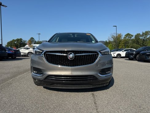 Used 2018 Buick Enclave Essence image 3