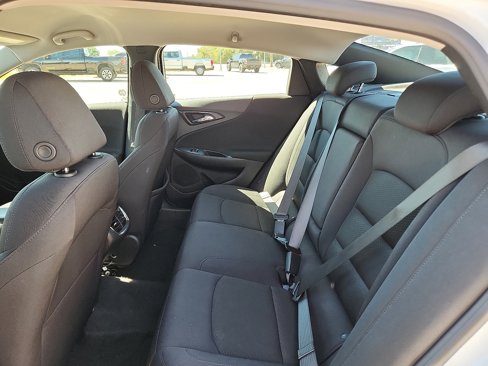 Used 2024 Chevrolet Malibu LT image 9