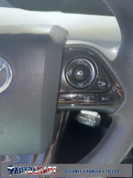Used 2019 Toyota Prius L Eco image 23